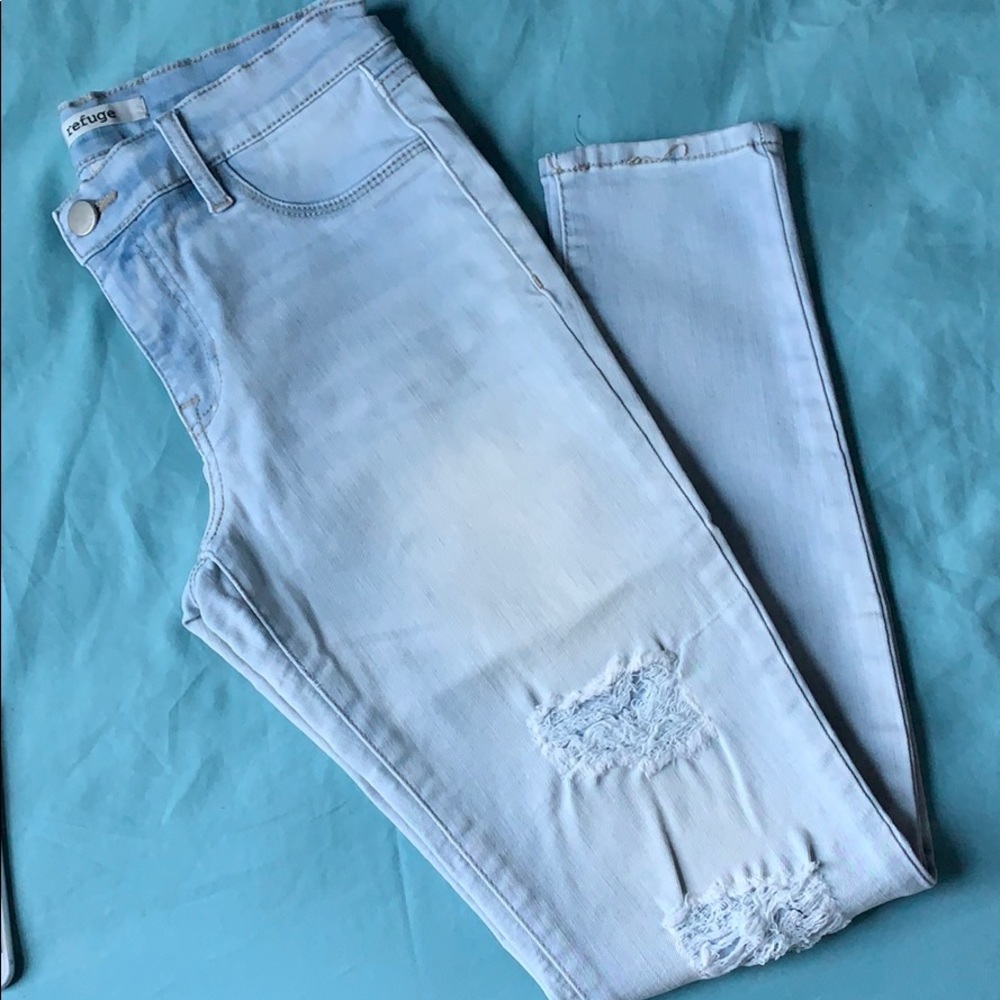 Charlotte Russe (light wash jeggings- size 4)